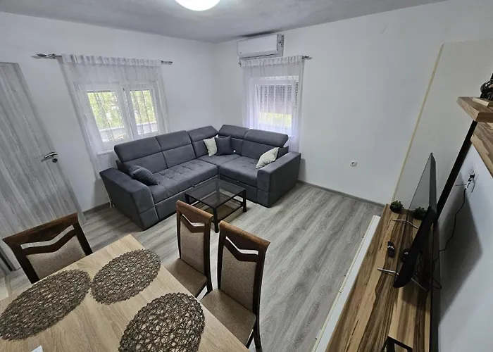 Relax Apartman Gornji Karin